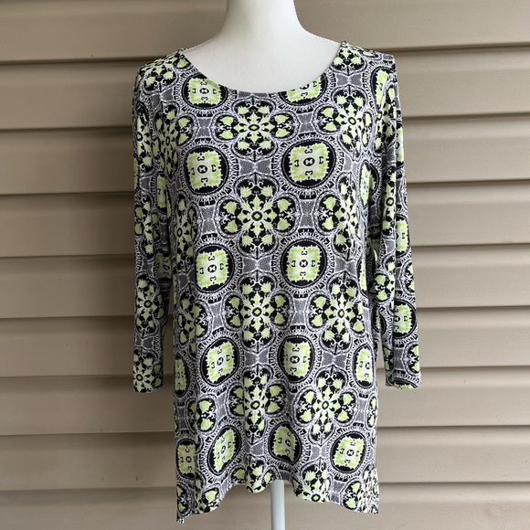 •Ruby Rd.• Three-Quarter Sleeve Patterned Top - Size Medium - Picture 1 of 7
